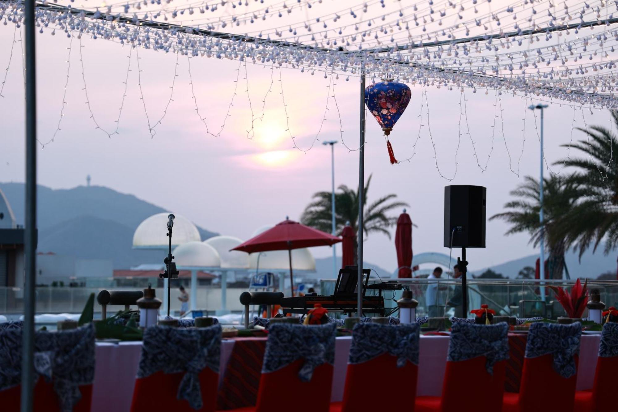 Holiday Inn & Suites Sanya Yalong Bay מראה חיצוני תמונה